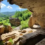 Curry, Nature & Wine Retreat For Two Pariza