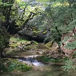 Curry, Nature & Wine Retreat For Two Pariza