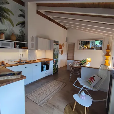 Curry, Nature & Wine Retreat For Two