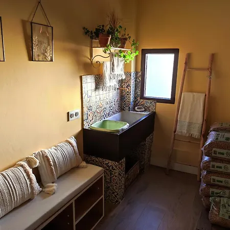 Curry, Nature & Wine Retreat For Two * Pariza
