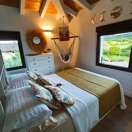 Curry, Nature & Wine Retreat For Two